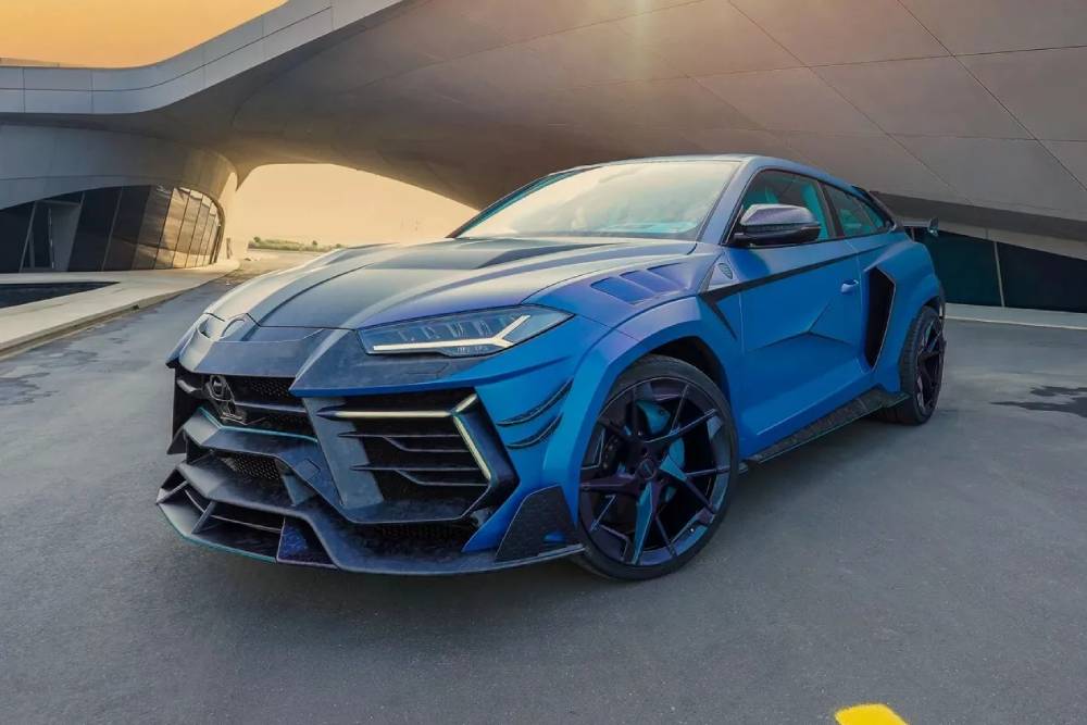 Η Lamborghini Urus έγινε κτηνώδες κουπέ