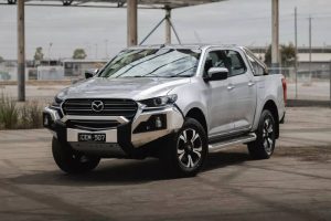 Mazda-BT-50-LE-10