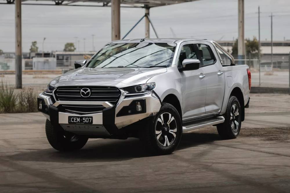 https://autogreeknews.gr/wp-content/uploads/2023/01/Mazda-BT-50-LE-10.jpg