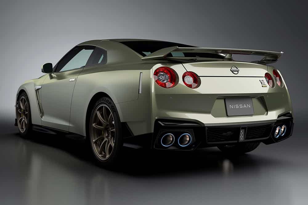 https://autogreeknews.gr/wp-content/uploads/2023/01/NISSAN-GT-R-Premium-edition-T-spec-MY2024_02.jpg