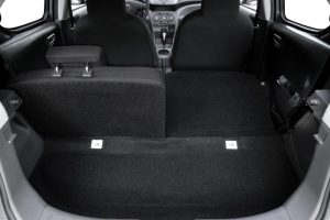 Nissan-Pixo-2009-(4)