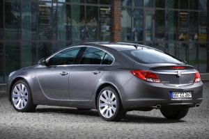 Opel-Insignia-2009-(8)