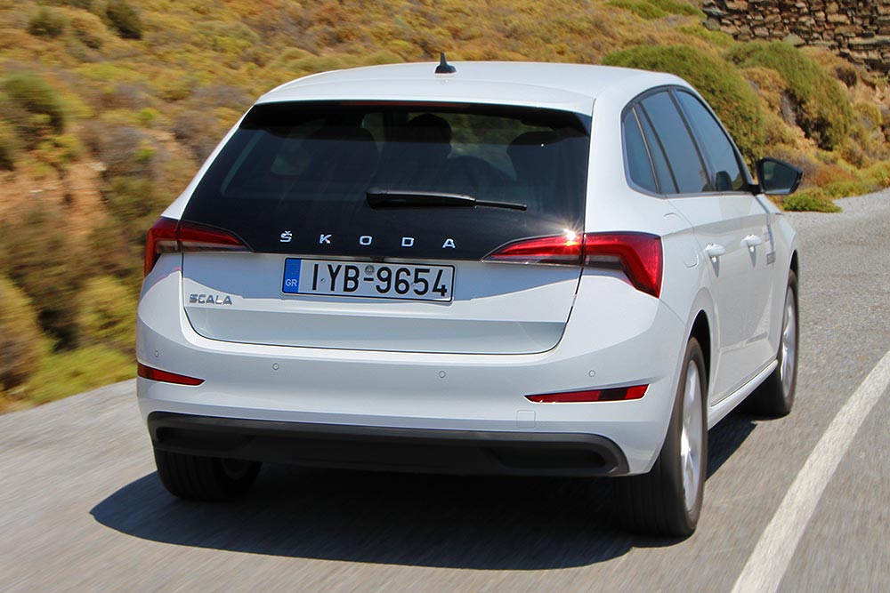 https://autogreeknews.gr/wp-content/uploads/2023/01/Skoda-Scala-3.jpg