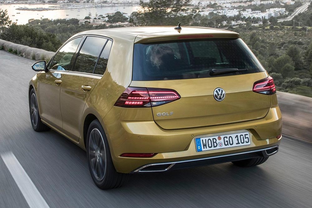 https://autogreeknews.gr/wp-content/uploads/2023/01/VW-Golf-2017-6.jpg