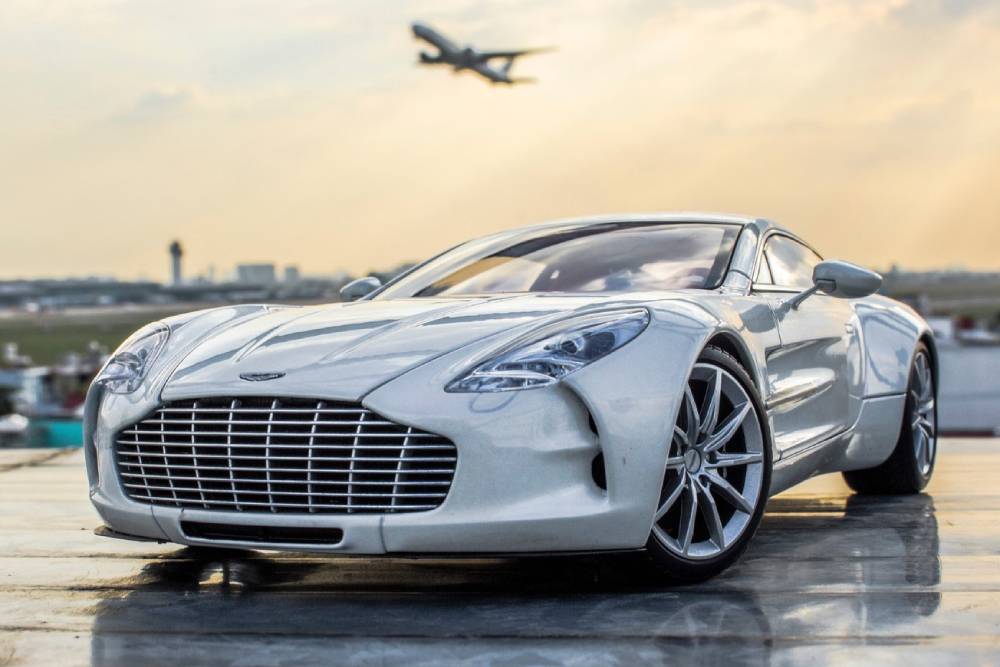 https://autogreeknews.gr/wp-content/uploads/2023/01/aston-martin-one-77-maintenance-cost.jpg