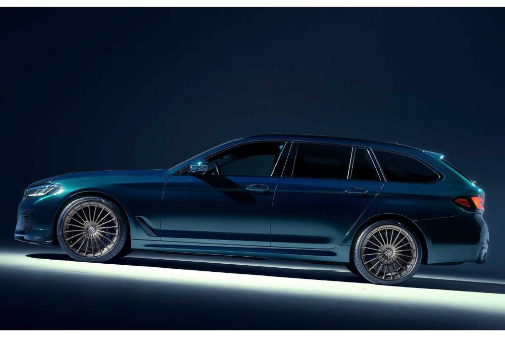 https://autogreeknews.gr/wp-content/uploads/2023/01/bmw-alpina-b5-gt-2023-3.jpg
