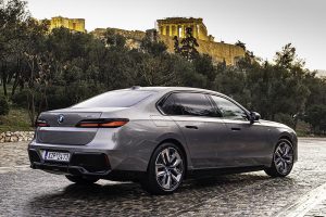 bmw-i7-athens-(11)