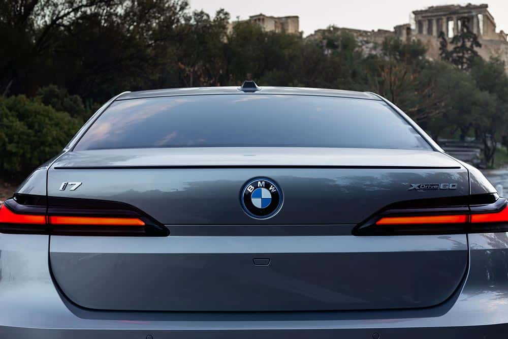 https://autogreeknews.gr/wp-content/uploads/2023/01/bmw-i7-athens-4.jpg