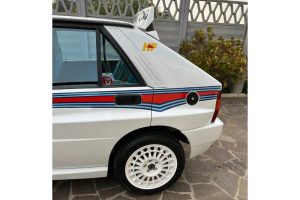 lancia delta integrale martini for sale (2)