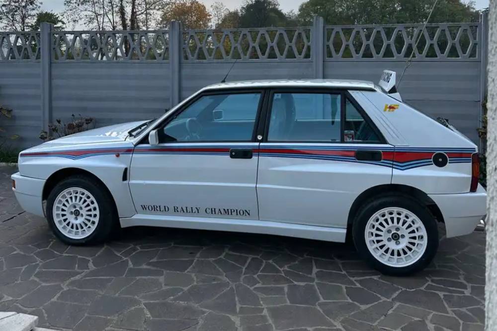 https://autogreeknews.gr/wp-content/uploads/2023/01/lancia-delta-integrale-martini-for-sale-3.jpg