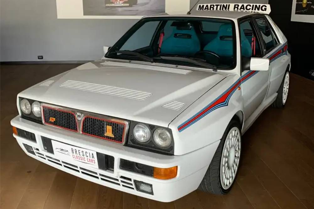 https://autogreeknews.gr/wp-content/uploads/2023/01/lancia-delta-integrale-martini-for-sale-8.jpg
