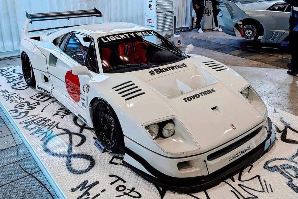 https://autogreeknews.gr/wp-content/uploads/2023/01/liberty-walk-jdm-ferrari-f40-2.jpg