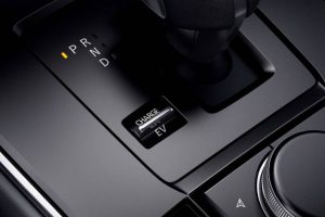 mazda-mx-30-e-skyactiv-r-ev-2023 (18)