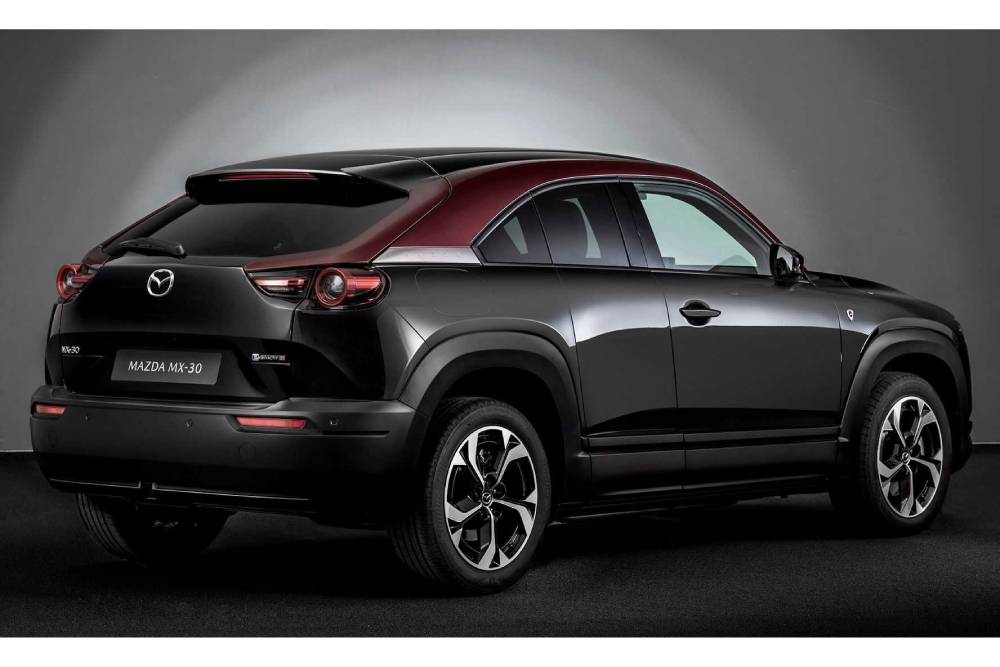 https://autogreeknews.gr/wp-content/uploads/2023/01/mazda-mx-30-e-skyactiv-r-ev-2023-7.jpg