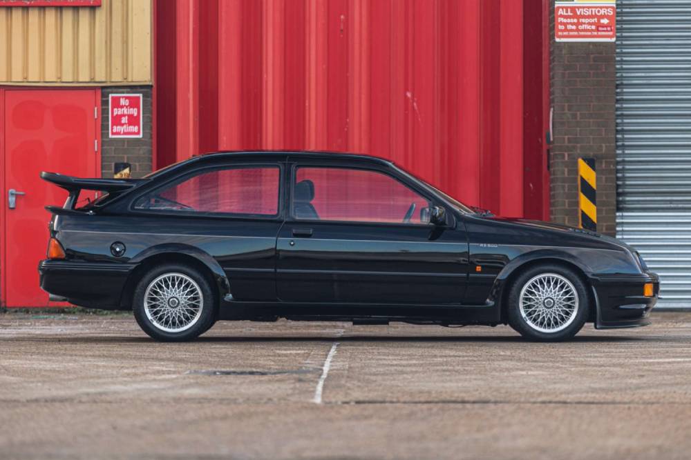 https://autogreeknews.gr/wp-content/uploads/2023/02/1987-ford-sierra-rs500-for-sale-09.jpg