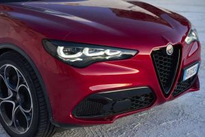 2023-Alfa-Romeo-Stelvio-Veloce-16