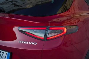 2023-Alfa-Romeo-Stelvio-Veloce-18