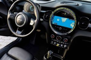 2023-mini-cooper-se-convertible (10)