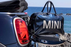 2023-mini-cooper-se-convertible (12)