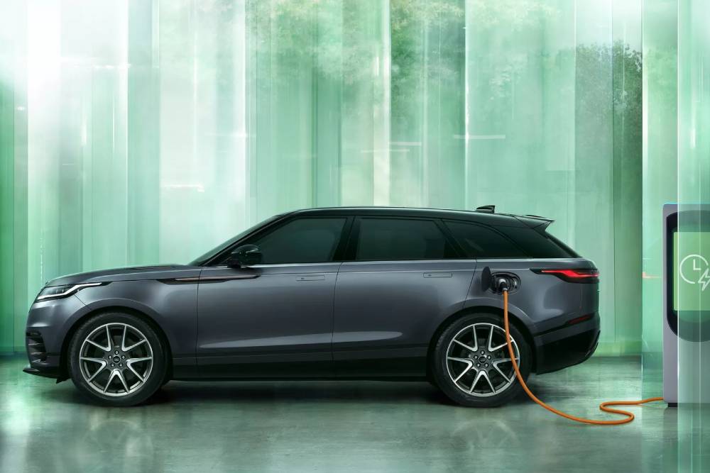 https://autogreeknews.gr/wp-content/uploads/2023/02/2024-Range-Rover-Velar-10.jpg