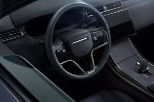 2024-Range-Rover-Velar-27