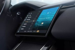 2024-Range-Rover-Velar-32