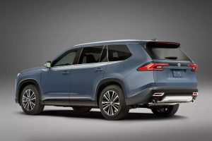 2024-Toyota-Grand-Highlander-1