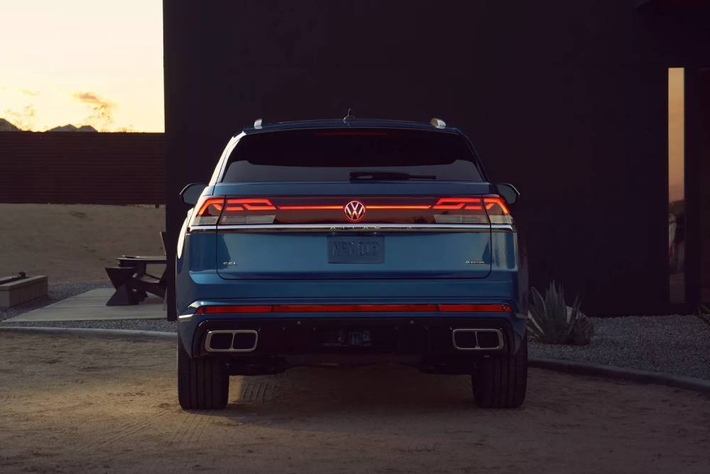 https://autogreeknews.gr/wp-content/uploads/2023/02/2024-VW-Atlas-Cross-Sport-3.jpg