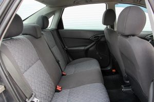 Ford-Focus-Mk1-rear-seat