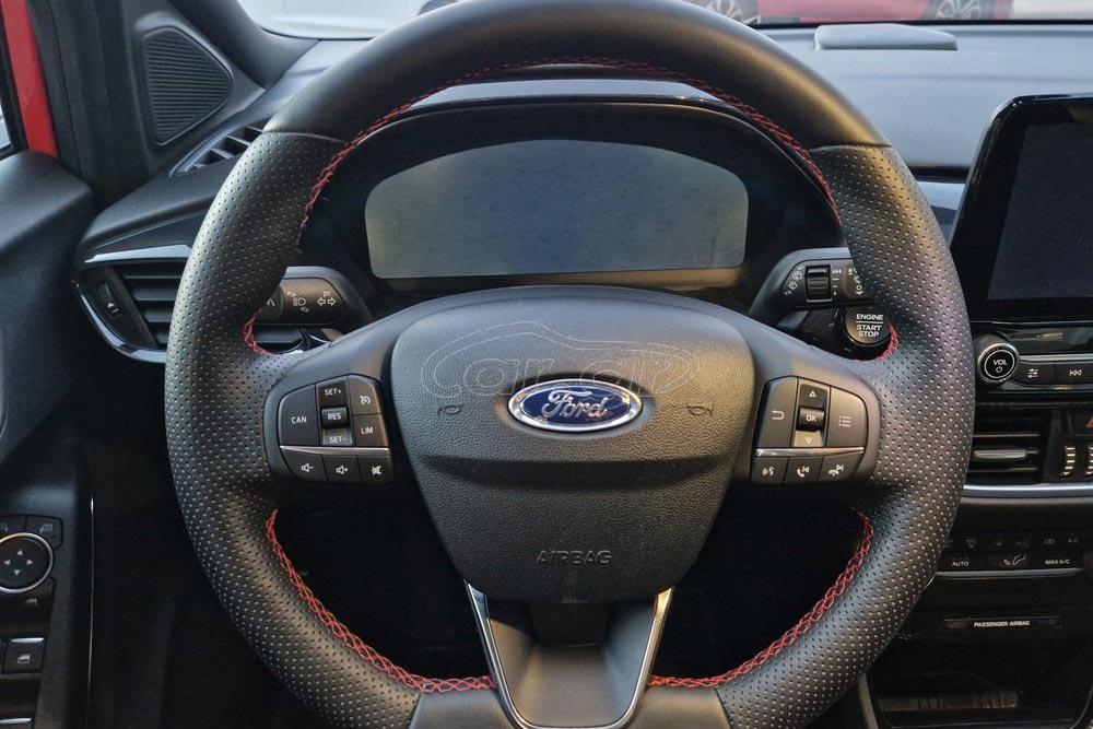 https://autogreeknews.gr/wp-content/uploads/2023/02/Ford-Puma-Car-Center-2.jpg
