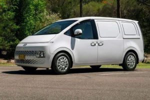 Hyundai-Staria-Load-Premium-5