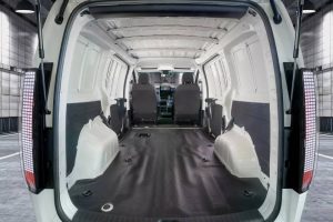 Hyundai-Staria-Load-Premium-9