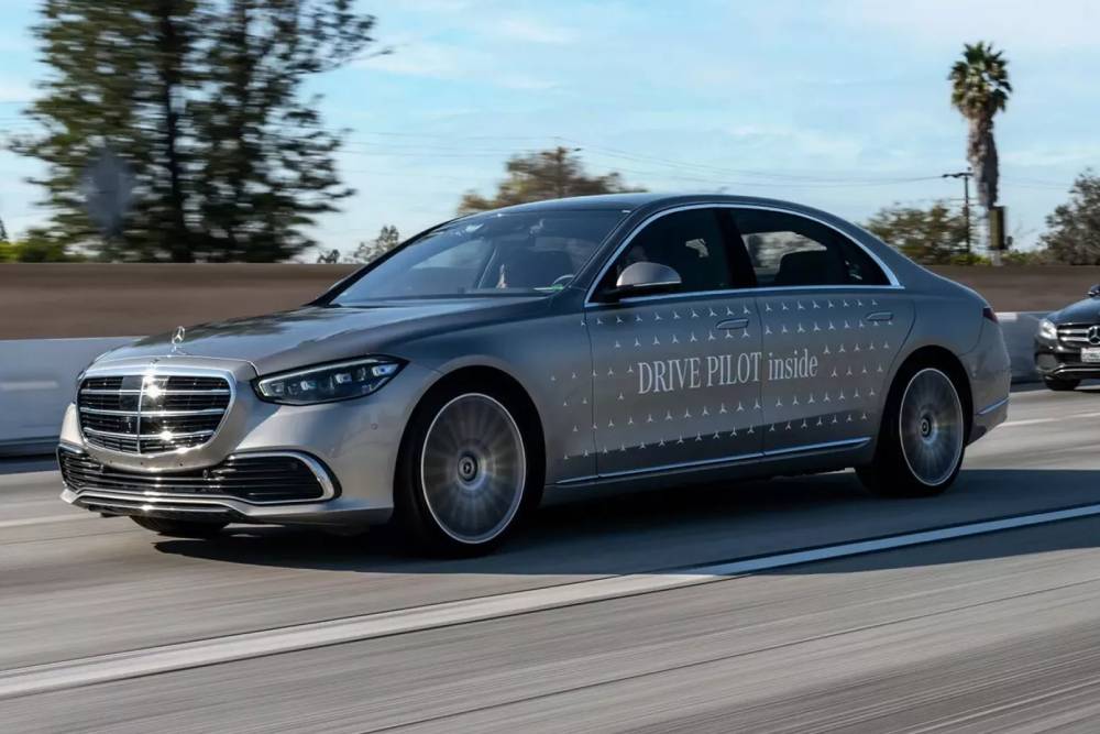 https://autogreeknews.gr/wp-content/uploads/2023/02/Mercedes-Autonomous-2.jpg