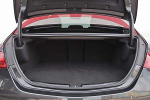 Mercedes C 300 e (11)