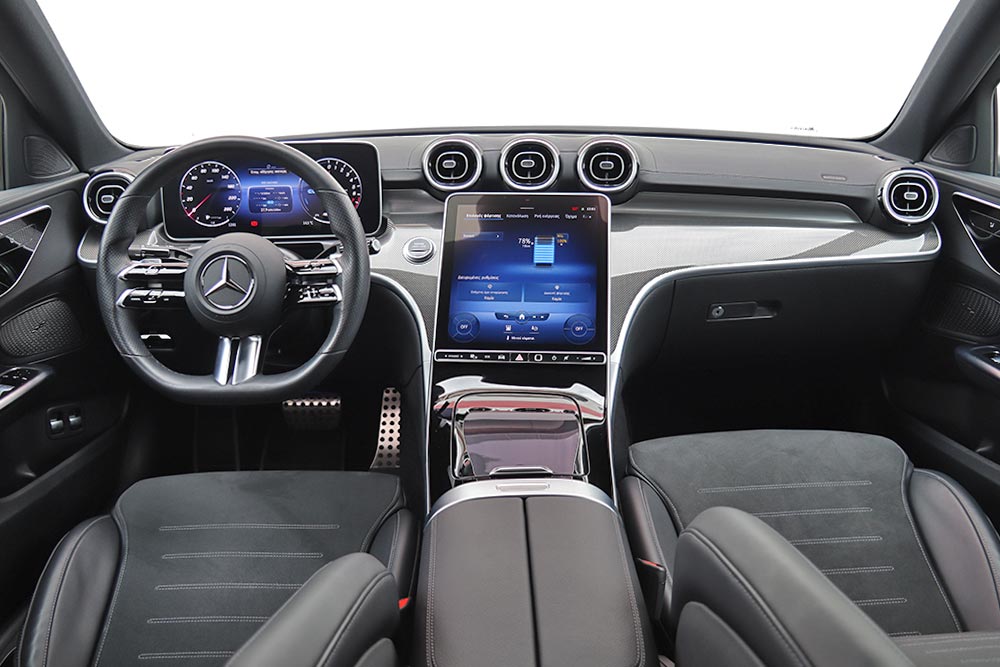 https://autogreeknews.gr/wp-content/uploads/2023/02/Mercedes-C-300-e-13.jpg