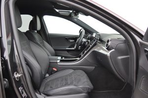 Mercedes C 300 e (30)