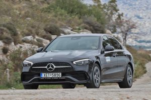 Mercedes C 300 e (6)