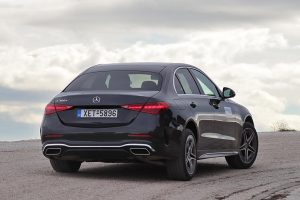 Mercedes C 300 e (9)