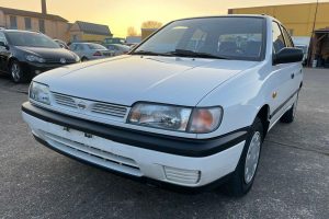 Nissan-Sunny-1994-(1)