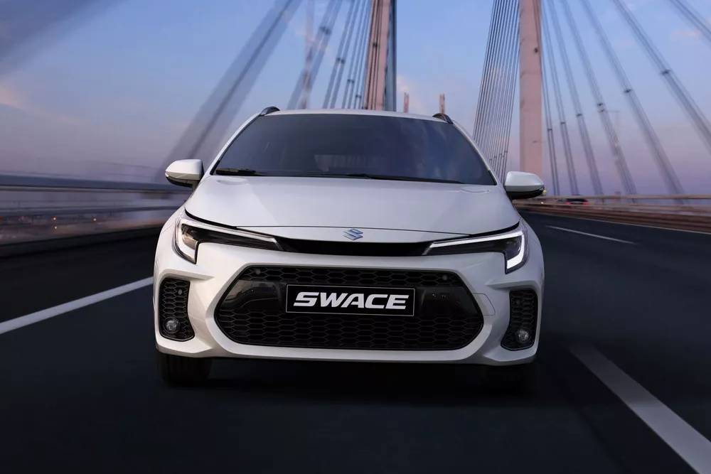 https://autogreeknews.gr/wp-content/uploads/2023/02/Suzuki-Swace-4.jpg
