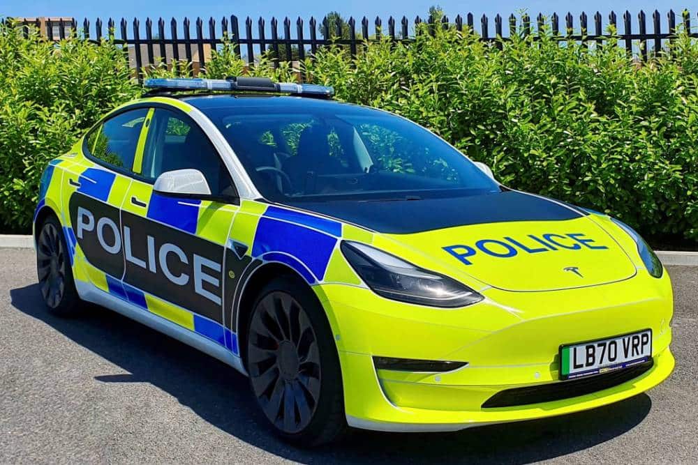 https://autogreeknews.gr/wp-content/uploads/2023/02/Tesla-Model-3-police-car-front.jpg