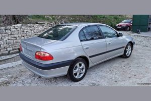 Toyota-Avensis-2001-(6)