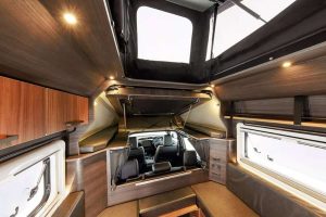 Toyota-Hilux-BR75-Camper-15