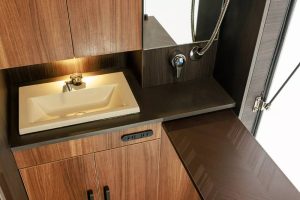 Toyota-Hilux-BR75-Camper-19