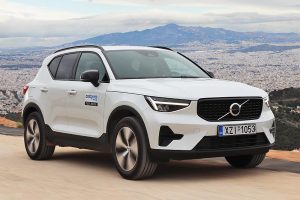 Volvo-XC40-T5-2023