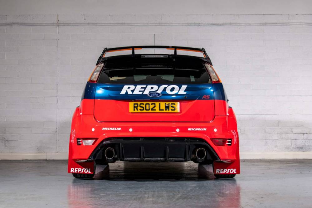 https://autogreeknews.gr/wp-content/uploads/2023/02/ford-focus-rs-repsol-for-sale-06.jpg