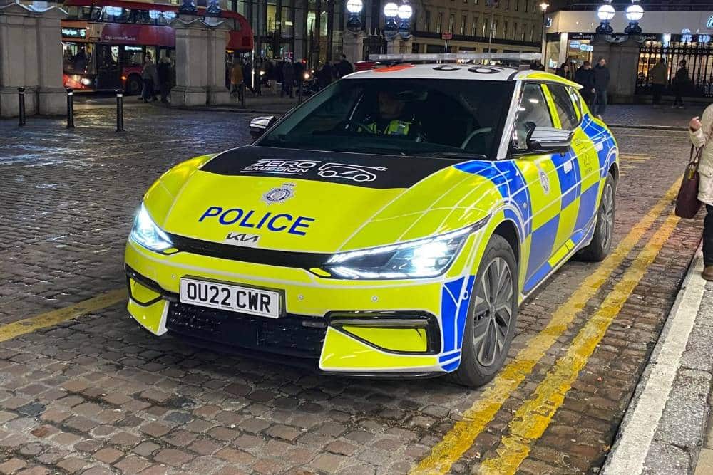 https://autogreeknews.gr/wp-content/uploads/2023/02/kia-ev6-uk-police.jpg