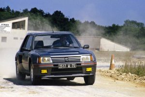 peugeot_205_t16_9