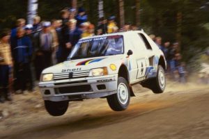 peugeot_205_t16_rally_car_1