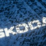 skoda-enyaq-rs-sets-two-guinness-records (18)